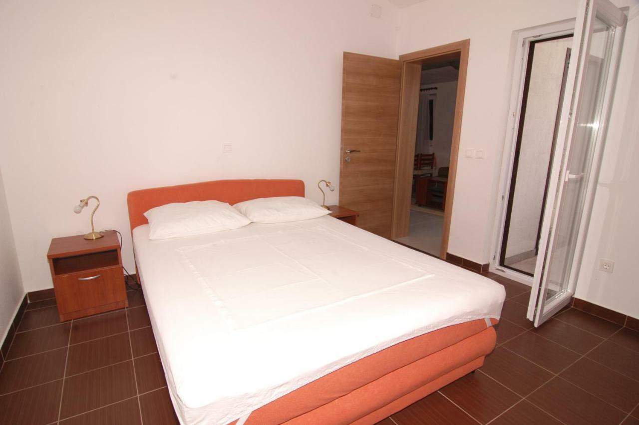 Apartment Urem Biograd Na Moru Ngoại thất bức ảnh