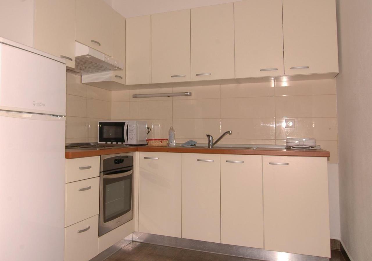 Apartment Urem Biograd Na Moru Ngoại thất bức ảnh