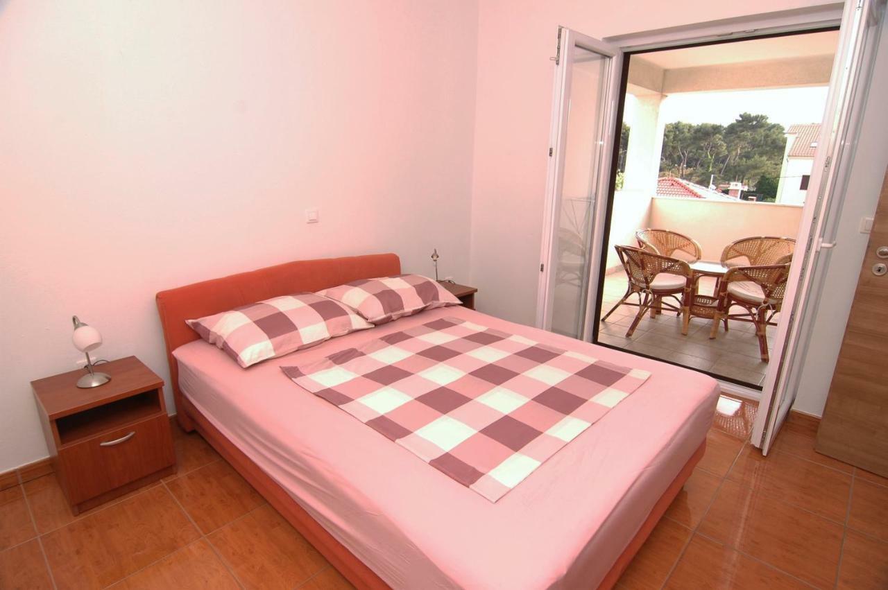 Apartment Urem Biograd Na Moru Ngoại thất bức ảnh