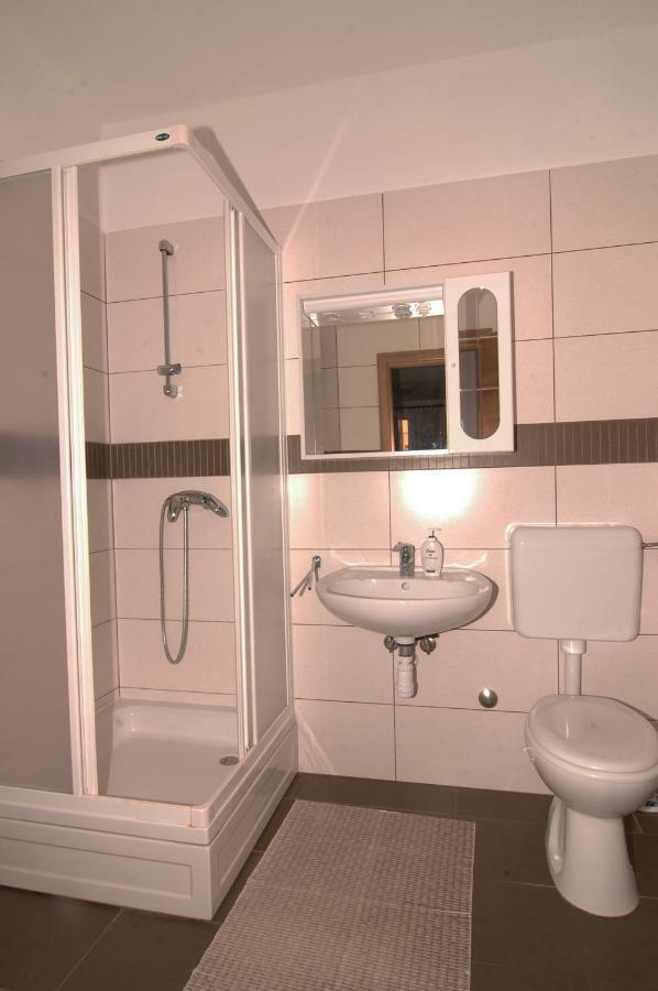 Apartment Urem Biograd Na Moru Ngoại thất bức ảnh